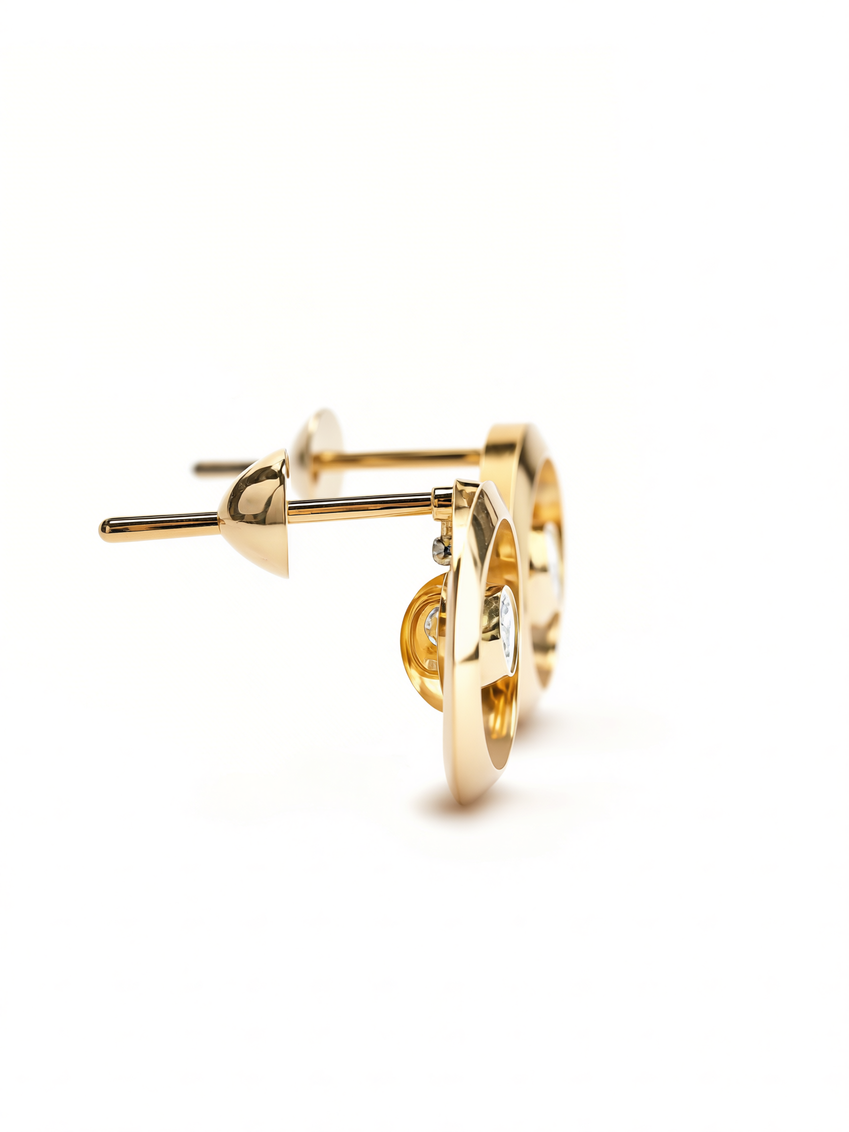 Médaille Lumière Stud Earrings