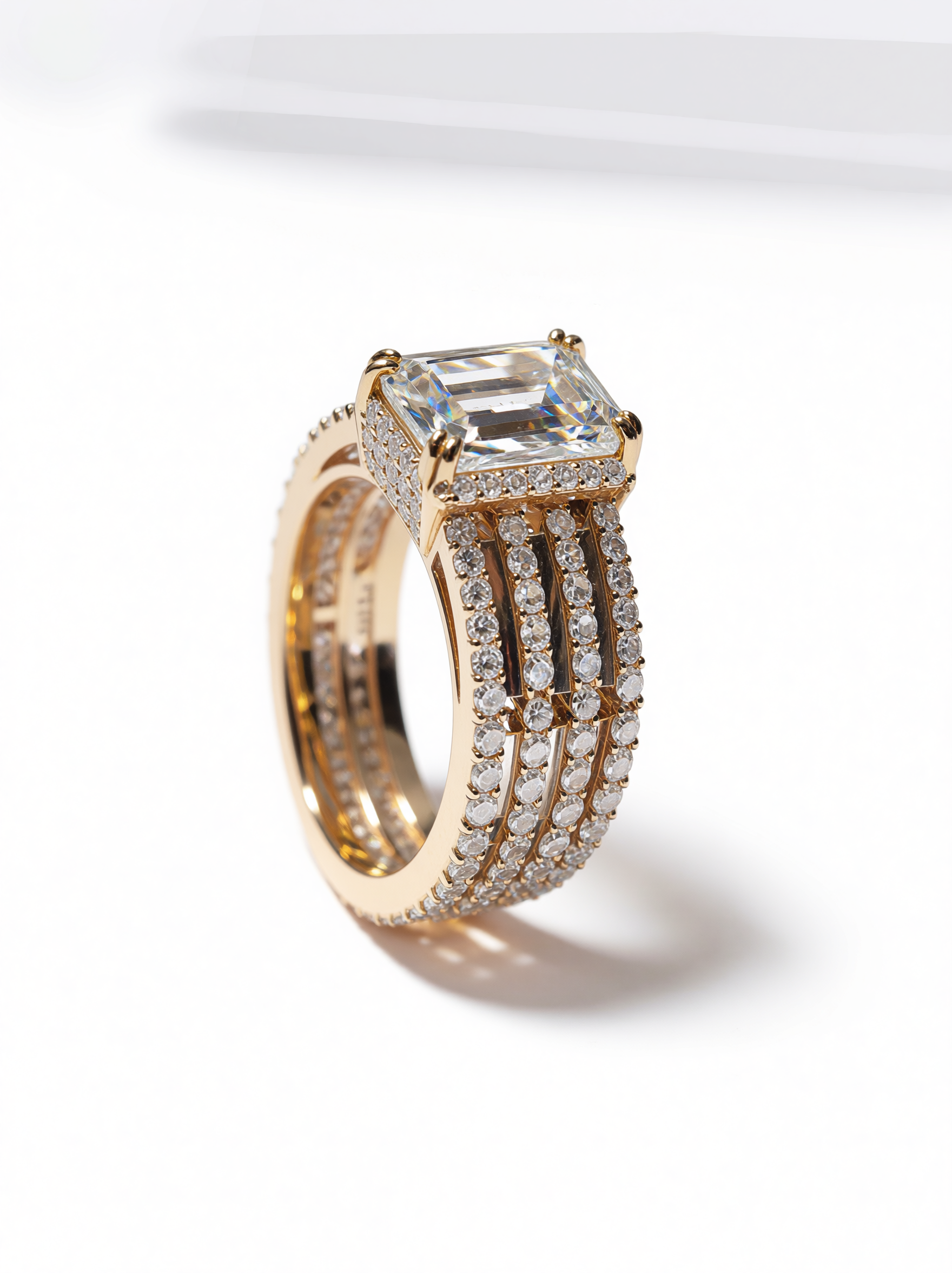 Majesté Galerie Ring