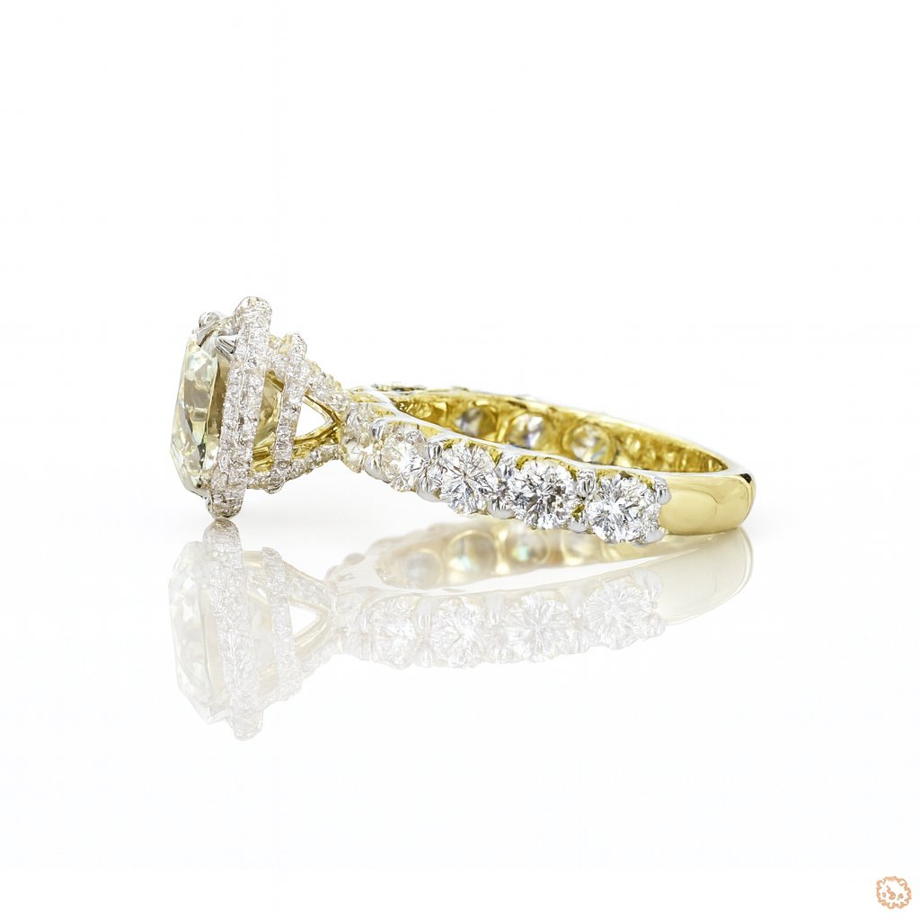 Bague Halo à pierres latérales