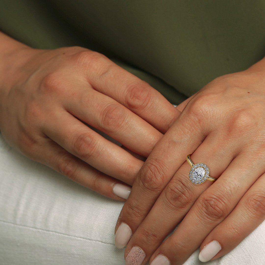 Florence Solitaire Halo Oval Setting