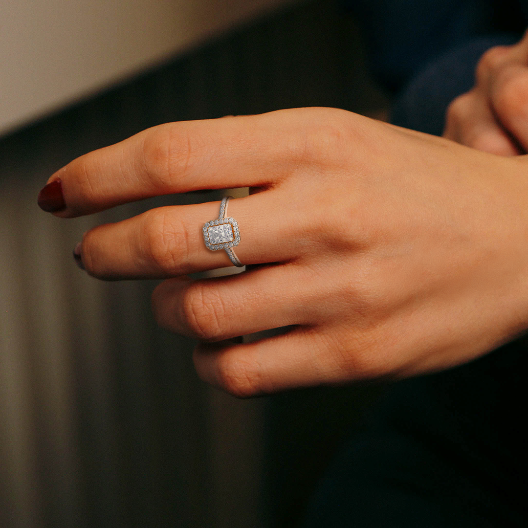 Maud Solitaire Halo Pave Radiant Setting